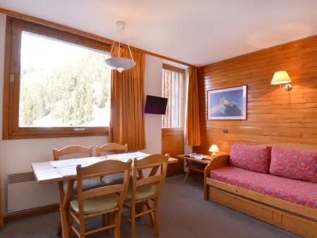 Studio confortable 2 étoiles, ski aux pieds, pour 4 personnes - Photo 5