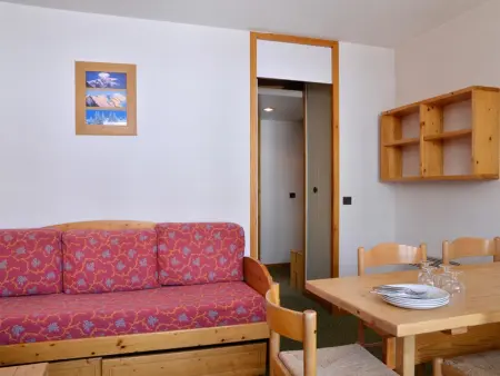 Appartement fonctionnel au cœur des pistes avec balcon et accès piscine - Photo 3