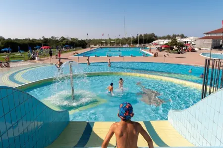 Village Albarella V4P, Villa à Albarella avec piscine et plage - Photo 19
