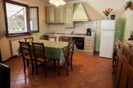 Villa Lonanno, Villa à Lonnano avec piscine - Photo 18