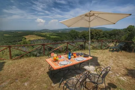 Olmi, Elégante maison en Toscane avec vue sur le lac - Photo 31