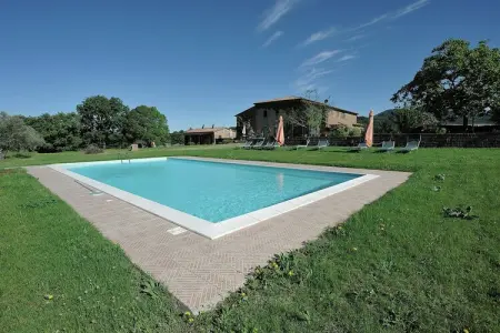 Piano, Séjour unique à Sorano avec piscine - Photo 12