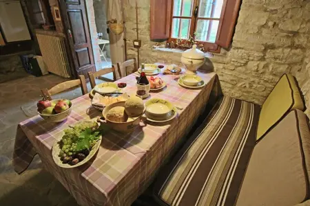 Nicchio di Rosa- Cerro Vecchio, Maison à Apecchio avec Piscine et Terrasse - Photo 2