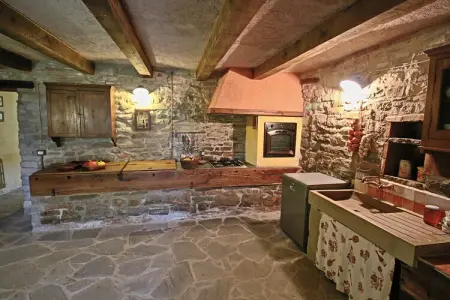 Nicchio di Rosa- Cerro Vecchio, Maison à Apecchio avec Piscine et Terrasse - Photo 15