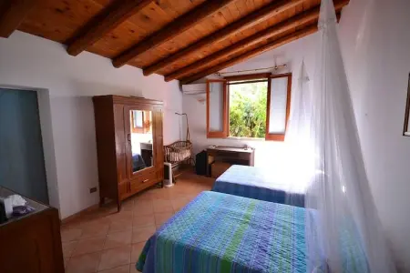 Casa del Carrubo, Gîte en Sicile avec jardin et barbecue - Photo 12