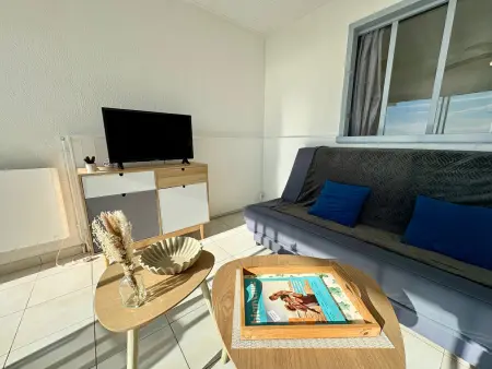 Studio lumineux avec alcôve, balcon face mer, parking privé - Photo 8