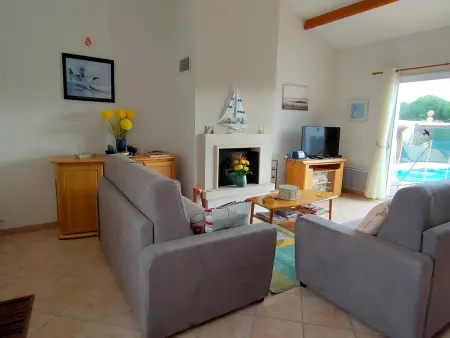 Maison 2 Chambres avec Piscine Privée à Saint Jean de Monts - Photo 2