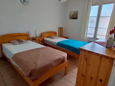 Maison 2 Chambres avec Piscine Privée à Saint Jean de Monts - Photo 10