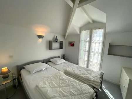 Maison chaleureuse avec piscine collective, près de la forêt, WiFi, parking privé - Photo 5