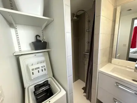 Maison chaleureuse avec piscine collective, près de la forêt, WiFi, parking privé - Photo 10