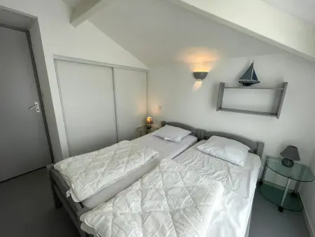 Maison chaleureuse avec piscine collective, près de la forêt, WiFi, parking privé - Photo 12