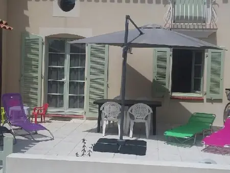 Maison chaleureuse avec piscine collective, près de la forêt, WiFi, parking privé - Photo 20
