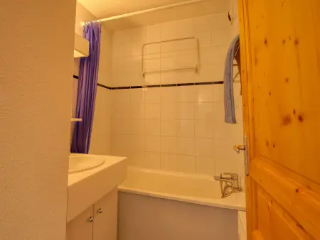 Appartement 6 personnes au pied des pistes, balcon, cuisine équipée - Photo 6