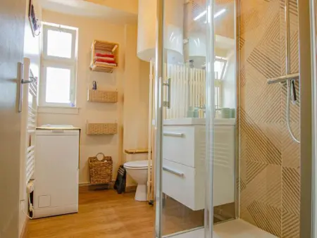 Appartement rénové avec parking, à 5 min du centre de Troyes, animaux acceptés - Photo 9