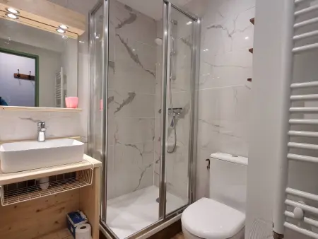 Studio rénové ski-in/ski-out pour 2 pers, balcon sud - Photo 8