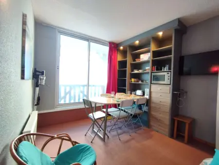 Studio 4 pers avec balcon, ski aux pieds, Aragnouet - 2mn des pistes, ascenseur, casier à ski - Photo 2