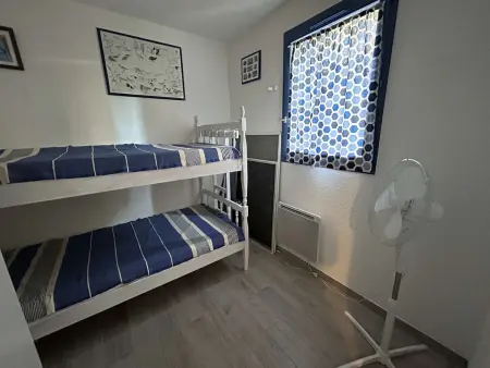 Deux Pièces avec Terrasse, Cour Privée et Piscine - Le Grau-du-Roi - Photo 11