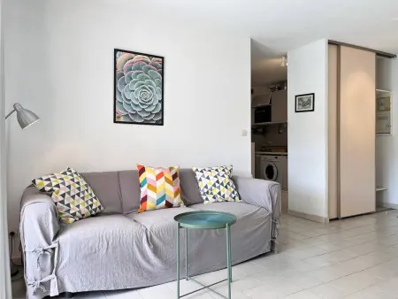 Appartement en bord de mer avec terrasse, 3 pièces, 4 couchages, parking privé au Lavandou - Photo 5