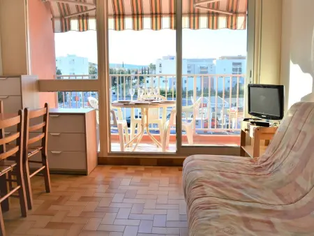 Studio 4 couchages proche plage avec parking et balcon au Lavandou - Photo 2