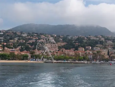 Studio 4 couchages proche plage avec parking et balcon au Lavandou - Photo 13