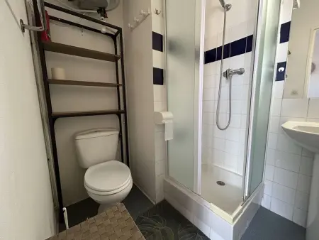 Studio rénové avec piscine, balcon, à 700m de la plage - Narbonne Plage - Photo 8