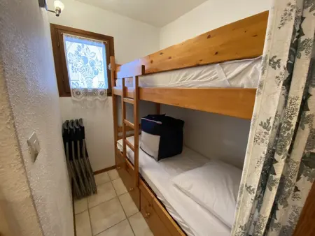 Studio cosy pour 4 pers., expo Sud, près des pistes et commerces, avec balcon et équipements complets - Photo 2