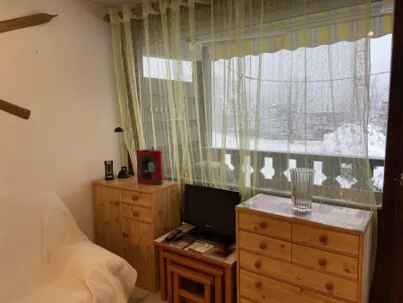 Studio cosy pour 4 pers., expo Sud, près des pistes et commerces, avec balcon et équipements complets - Photo 6
