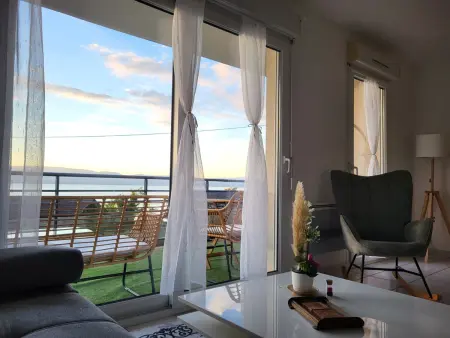 Appartement spacieux avec piscine, balcon, parking et wifi à Publier - Photo 2
