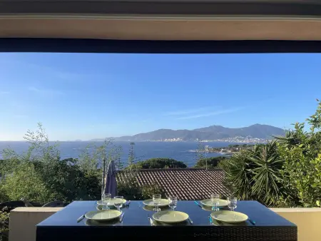 Maison de vacances 4 pièces avec vue mer, climatisation et parking à Porticcio - Photo 19
