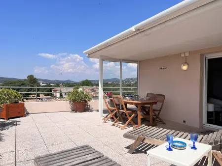 Appartement 2P avec Piscine, Clim, Parking - Le Lavandou - Photo 1