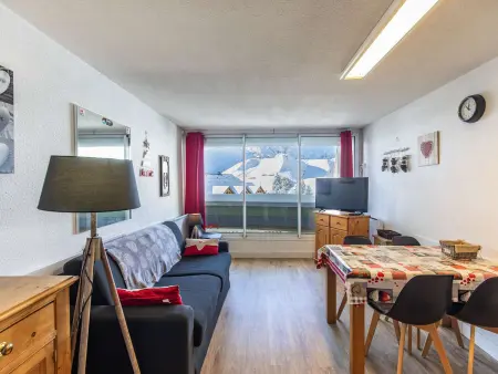 Studio cabine 5 pers, balcon, cuisine équipée, casier à ski - Photo 2