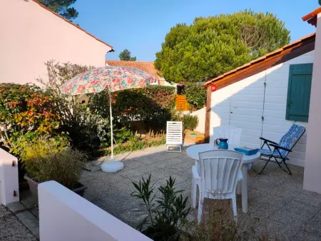 Maison familiale avec terrasse près de la plage - Photo 15