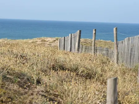 Maison de Pays avec Grand Jardin, Proche Centre et Plage - Photo 16