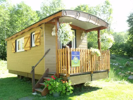 Roulotte cosy avec kitchenette, ruisseau apaisant et espace bien-être, nuit insolite à Ferdrupt - Photo 9