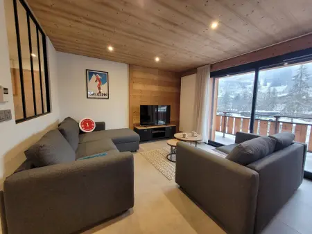 Appartement lumineux, chalet rénové, centre Les Gets, 6 pers, proche pistes, parking - Photo 1