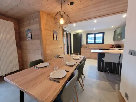 Appartement lumineux, chalet rénové, centre Les Gets, 6 pers, proche pistes, parking - Photo 3