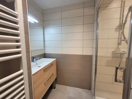 Appartement lumineux, chalet rénové, centre Les Gets, 6 pers, proche pistes, parking - Photo 6