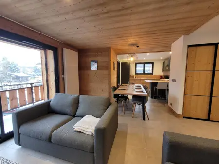 Appartement lumineux, chalet rénové, centre Les Gets, 6 pers, proche pistes, parking - Photo 10