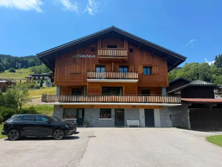 Appartement lumineux, chalet rénové, centre Les Gets, 6 pers, proche pistes, parking - Photo 15