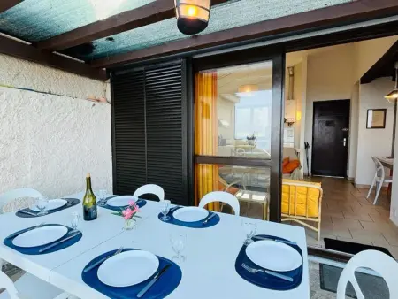 Rez-de-chaussée avec terrasse, à 100m de la plage! 6 couchages, parking inclus, linge fourni. - Photo 8