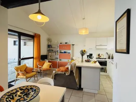 Rez-de-chaussée avec terrasse, à 100m de la plage! 6 couchages, parking inclus, linge fourni. - Photo 9