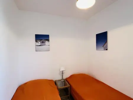 Rez-de-chaussée avec terrasse, à 100m de la plage! 6 couchages, parking inclus, linge fourni. - Photo 12