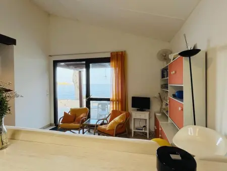 Rez-de-chaussée avec terrasse, à 100m de la plage! 6 couchages, parking inclus, linge fourni. - Photo 14