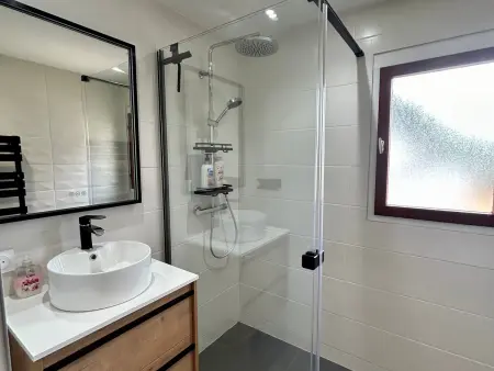 Maison Charme Proche Plage et Forêt avec Jardin, WiFi, BBQ, et Pistes Cyclables à Proximité - Photo 11