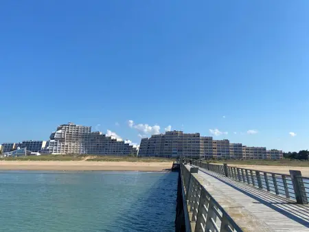 Maison Charme Proche Plage et Forêt avec Jardin, WiFi, BBQ, et Pistes Cyclables à Proximité - Photo 24