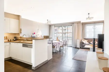 GAUQKL/GAUL3, Appartement sur la côte avec terrasse ensoleillée - Photo 9