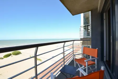 ALEXINE/ALEX0601, Appartement élégant avec balcon, vue sur la mer - Photo 4