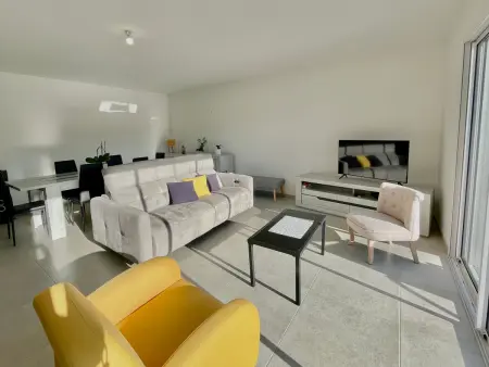 Maison familiale récente avec jardin, plage et commerces à pied, 6 couchages, WIFI, parking privatif - Photo 3