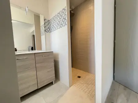 Maison familiale récente avec jardin, plage et commerces à pied, 6 couchages, WIFI, parking privatif - Photo 12