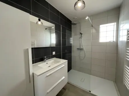 Maison spacieuse à 350m de la plage, 5 chambres, calme - Photo 6